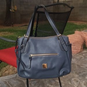Dooney & Bourke Nina bag👜